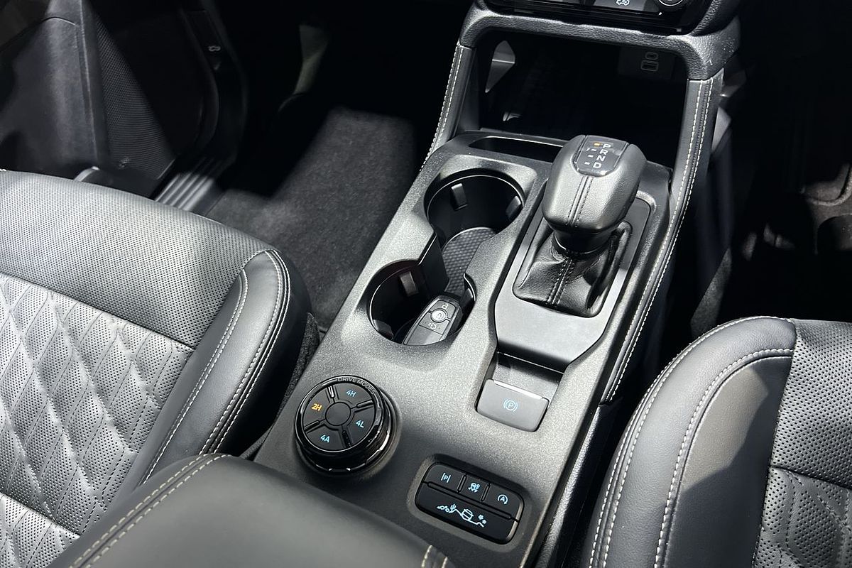 2024 Ford Everest Platinum