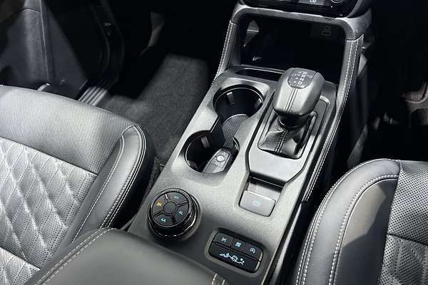 2024 Ford Everest Platinum