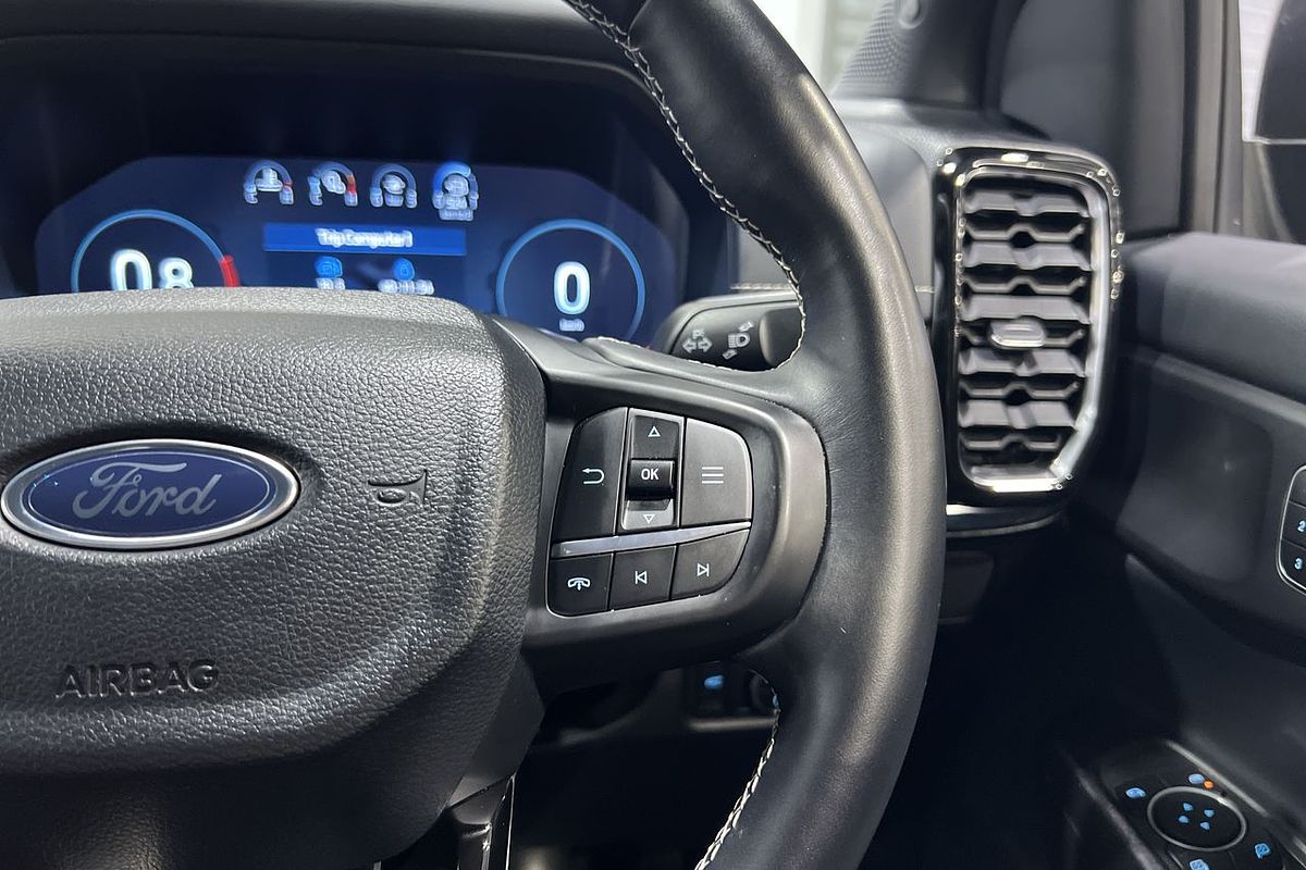 2024 Ford Everest Platinum