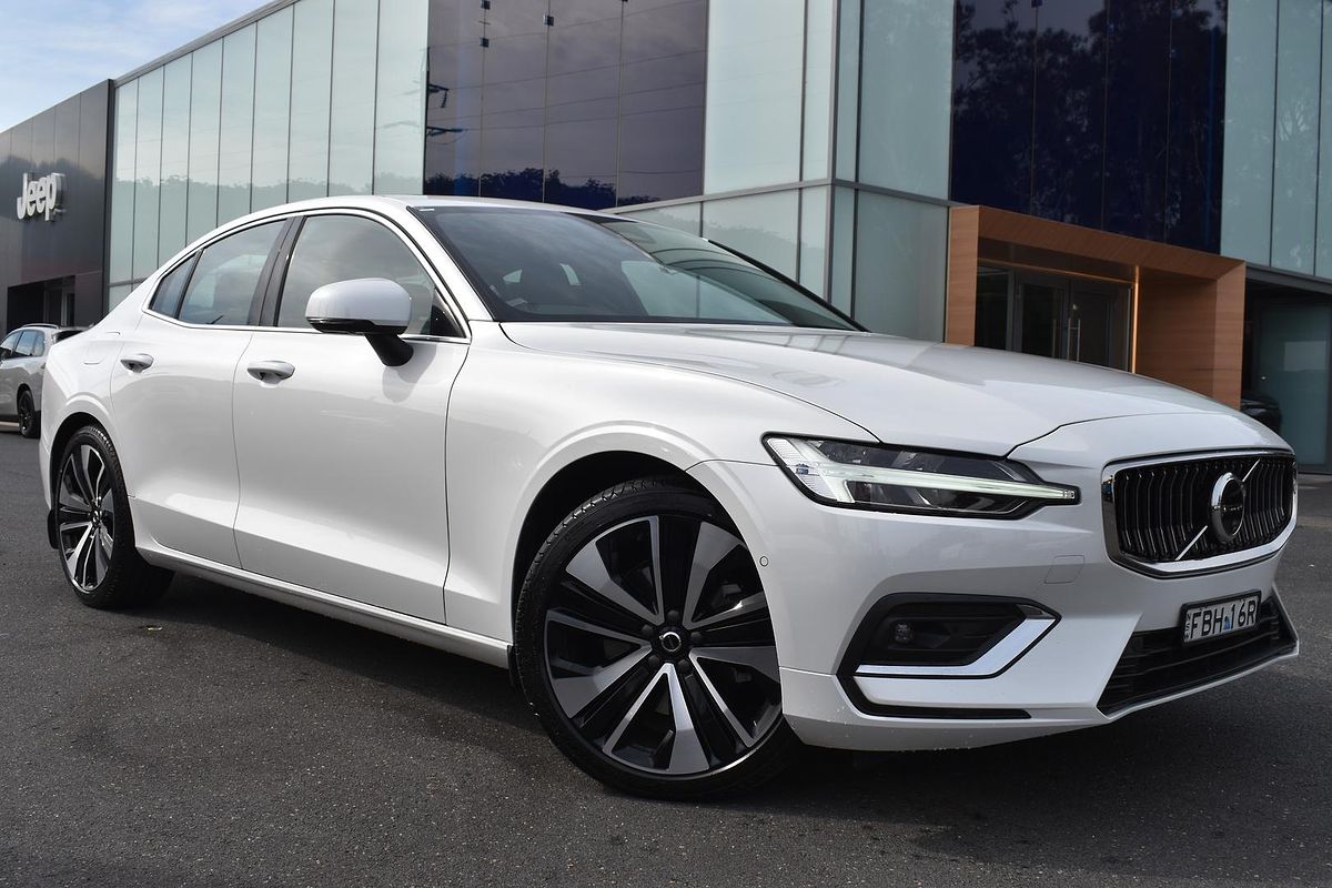 2024 Volvo S60 Ultimate B5 Bright