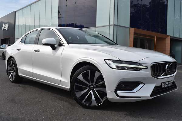 2024 Volvo S60 Ultimate B5 Bright