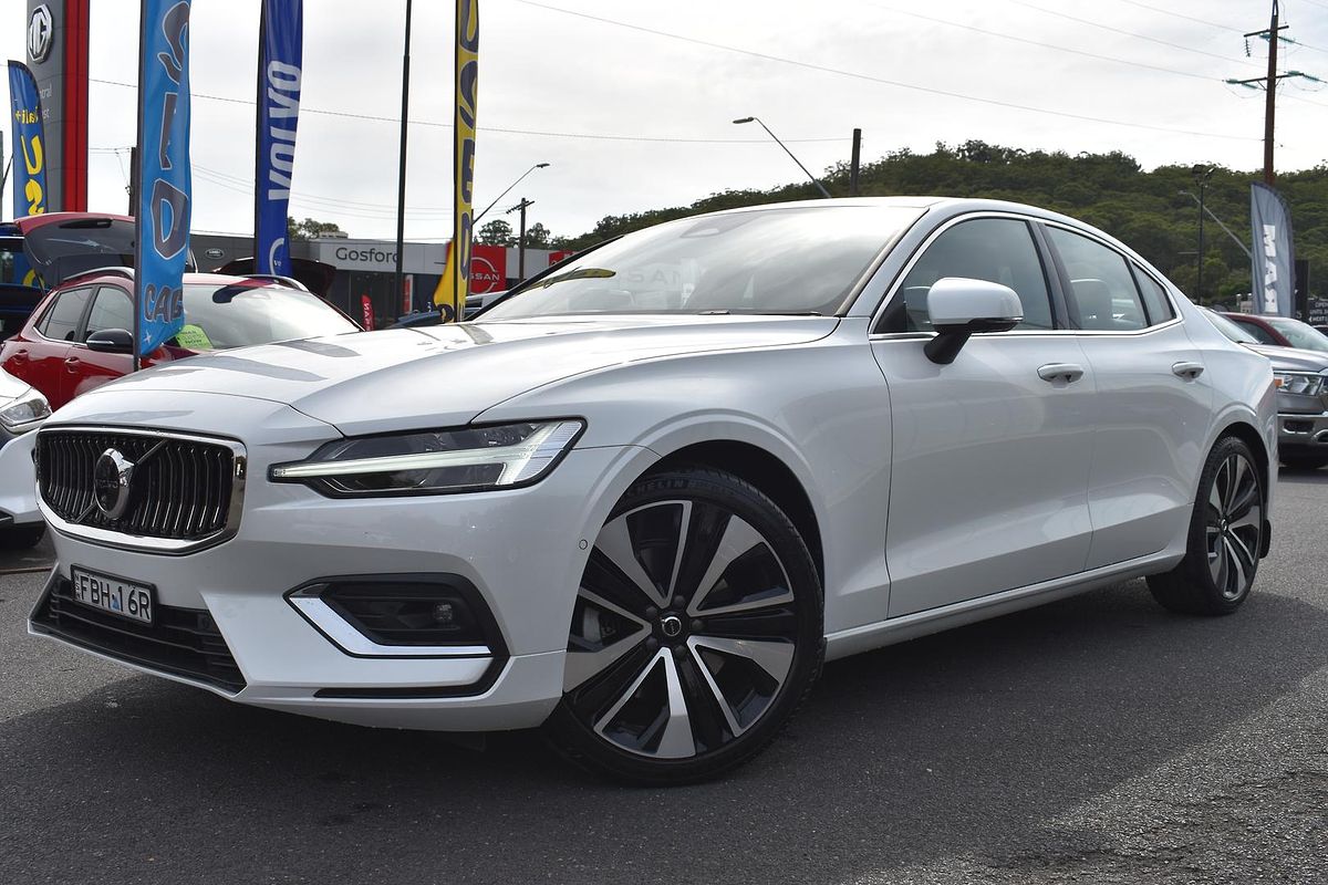 2024 Volvo S60 Ultimate B5 Bright
