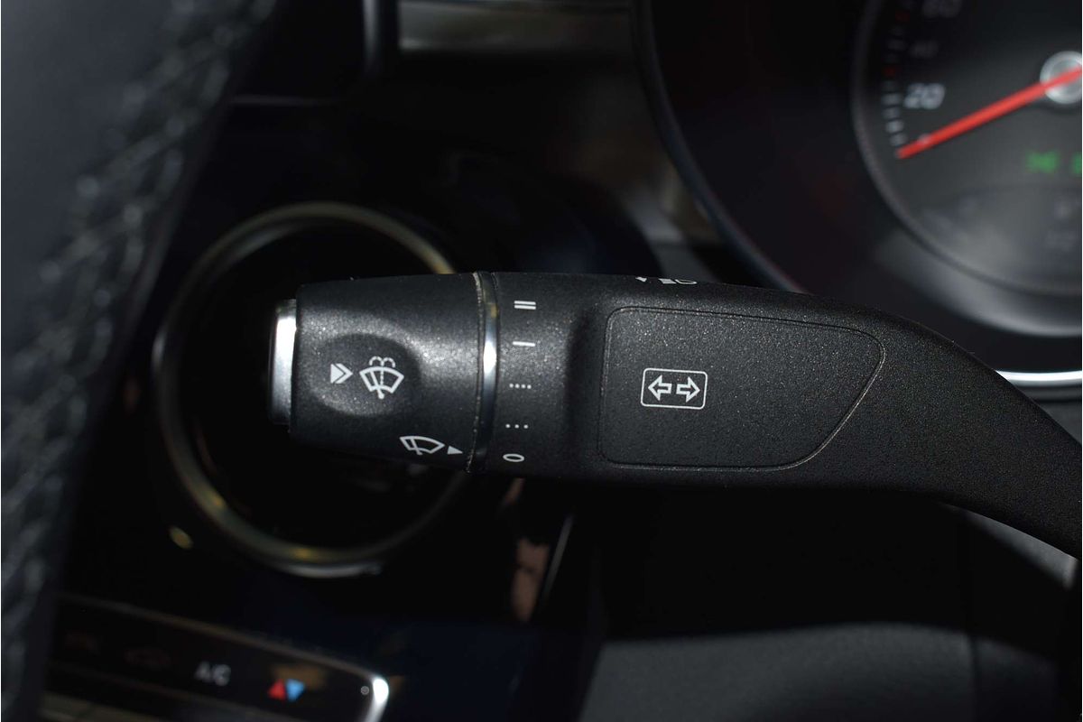 2018 Mercedes-Benz C-Class C200 W205