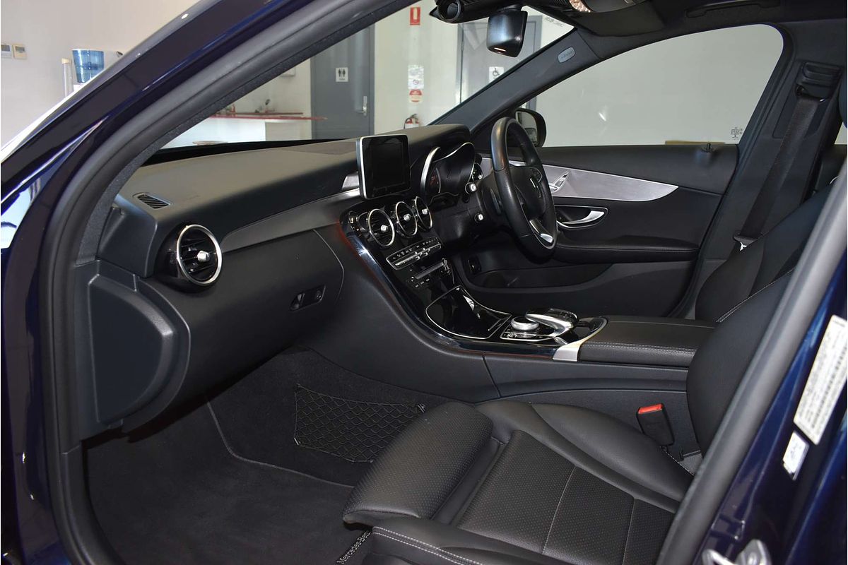 2018 Mercedes-Benz C-Class C200 W205