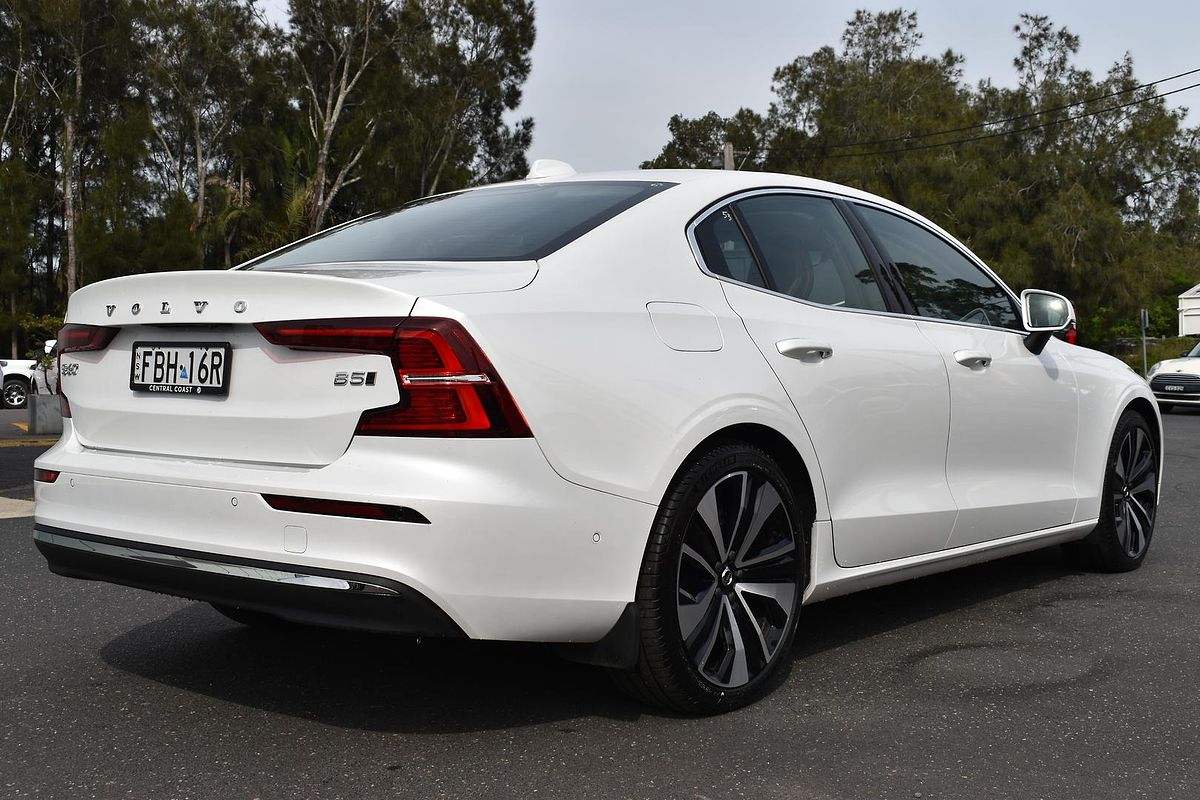 2024 Volvo S60 Ultimate B5 Bright