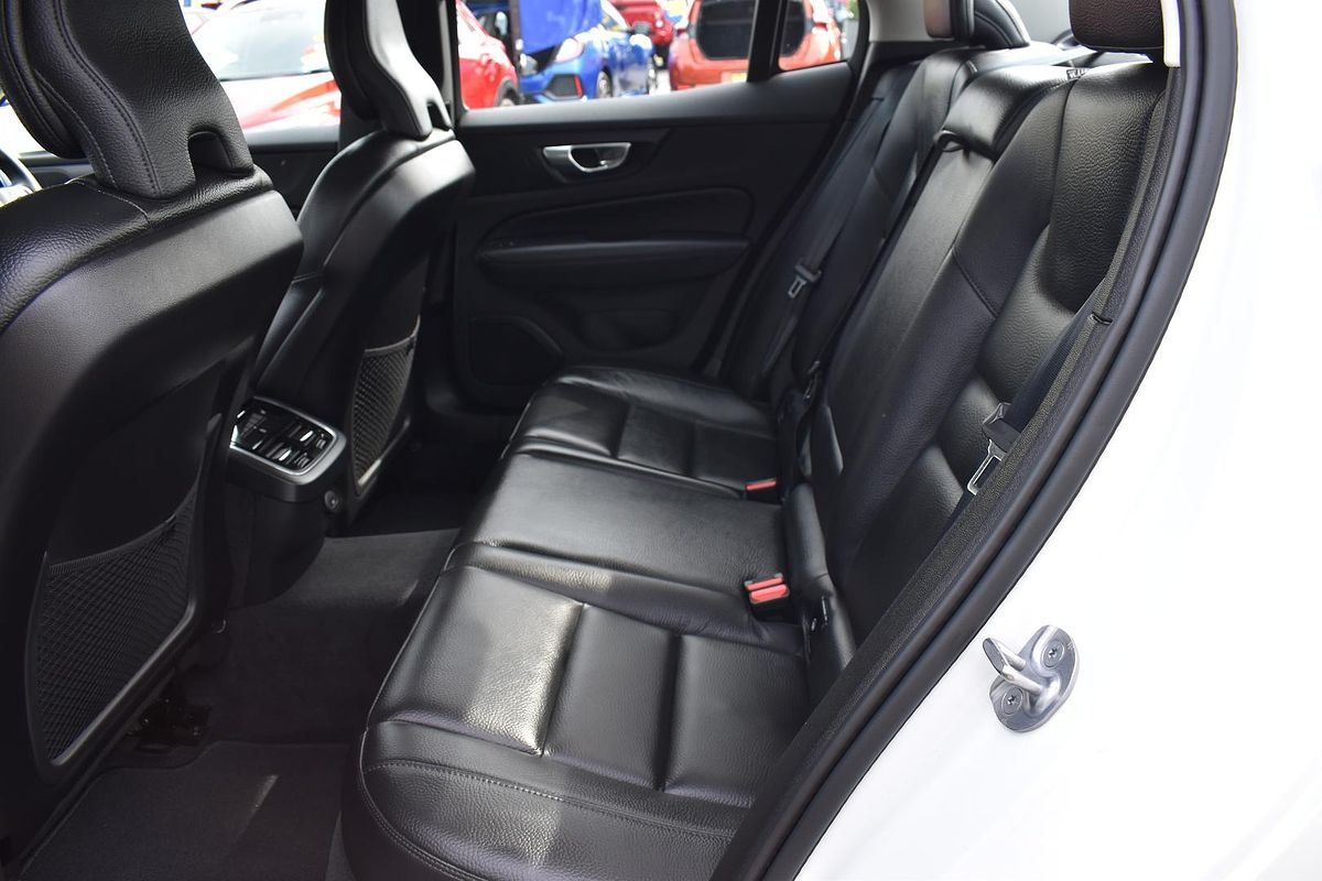 2024 Volvo S60 Ultimate B5 Bright