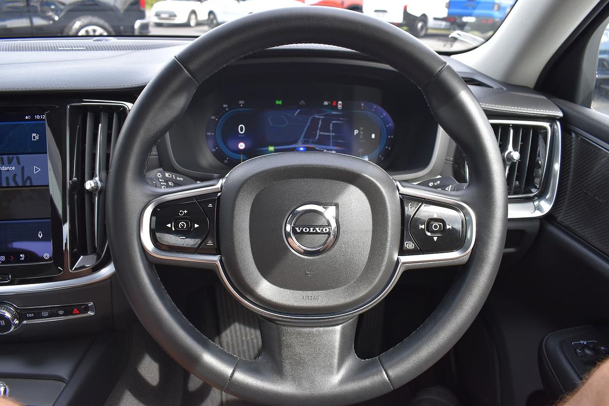 2024 Volvo S60 Ultimate B5 Bright