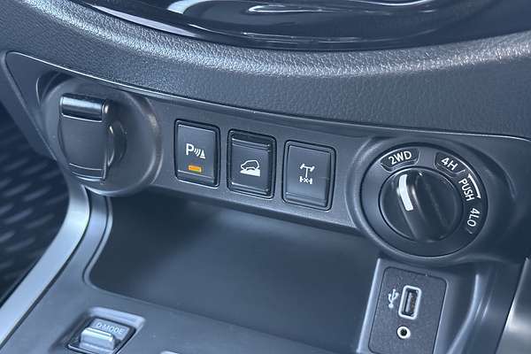 2021 Nissan Navara ST D23 4X4