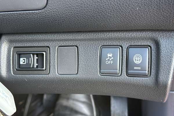 2021 Nissan Navara ST D23 4X4