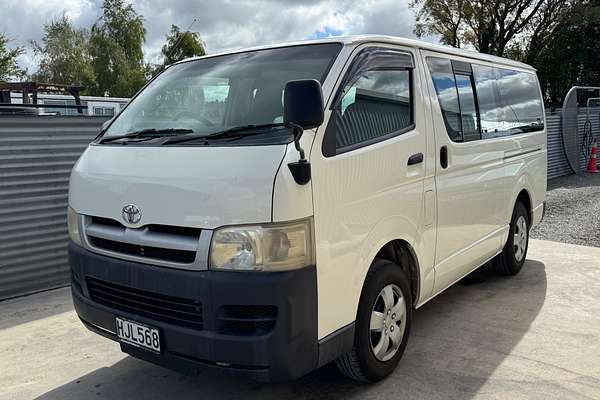 2006 Toyota HIACE