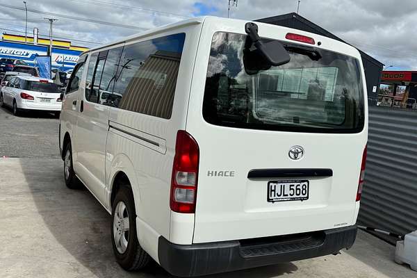 2006 Toyota HIACE
