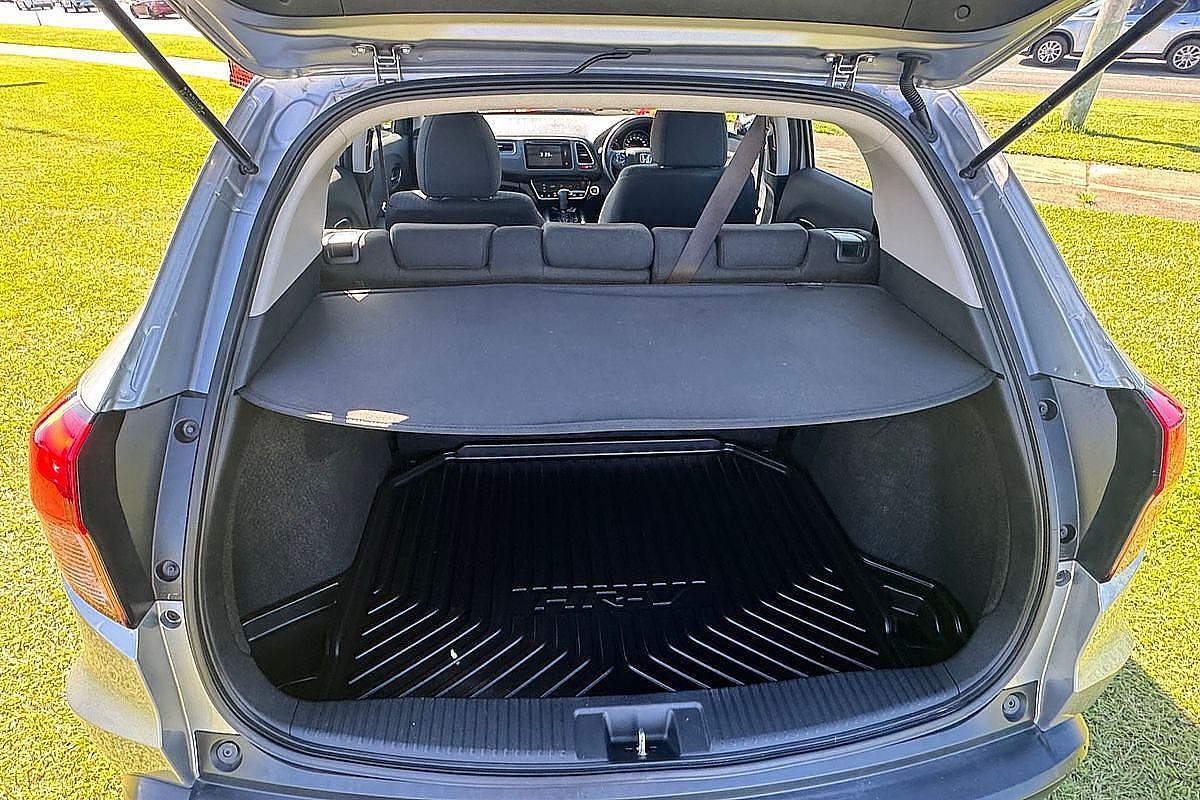 2016 Honda HR-V VTi-S