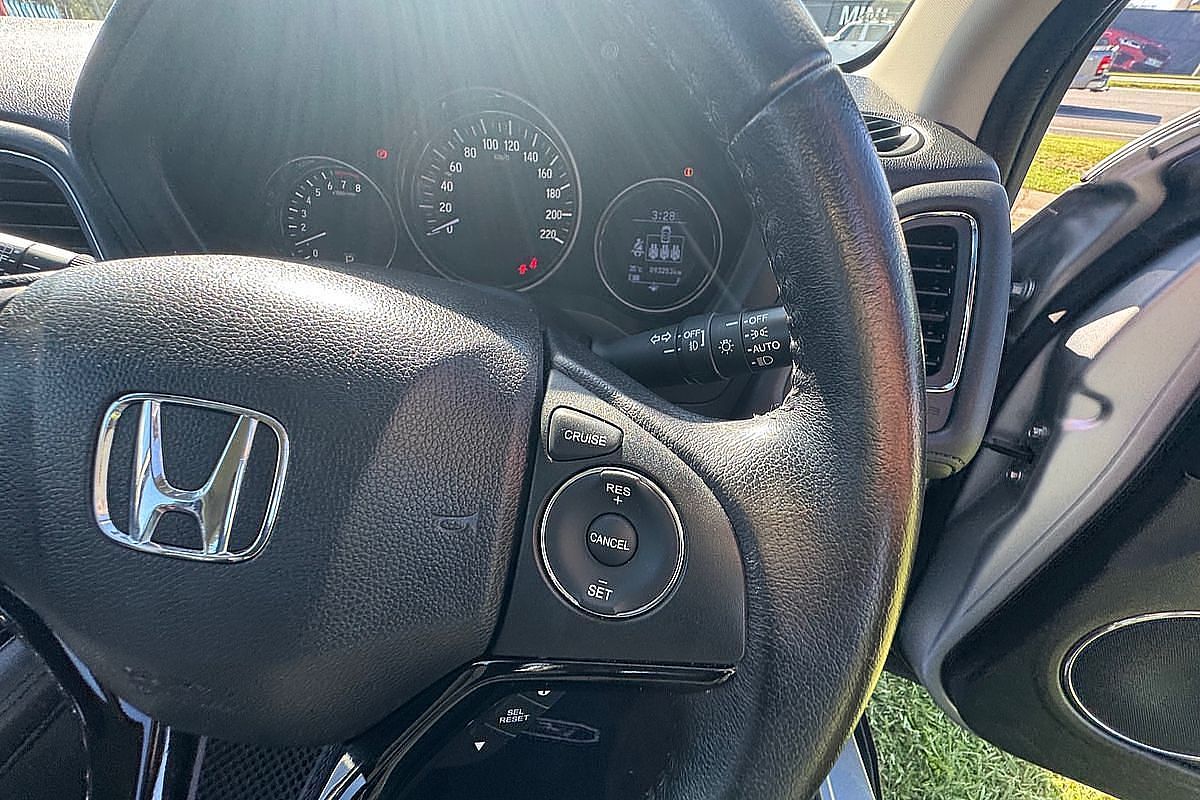 2016 Honda HR-V VTi-S
