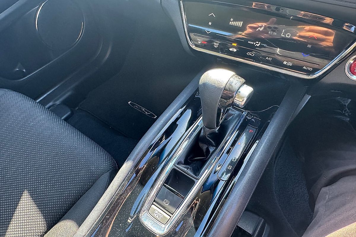 2016 Honda HR-V VTi-S