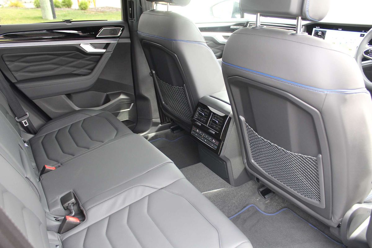2024 Volkswagen Touareg R RC