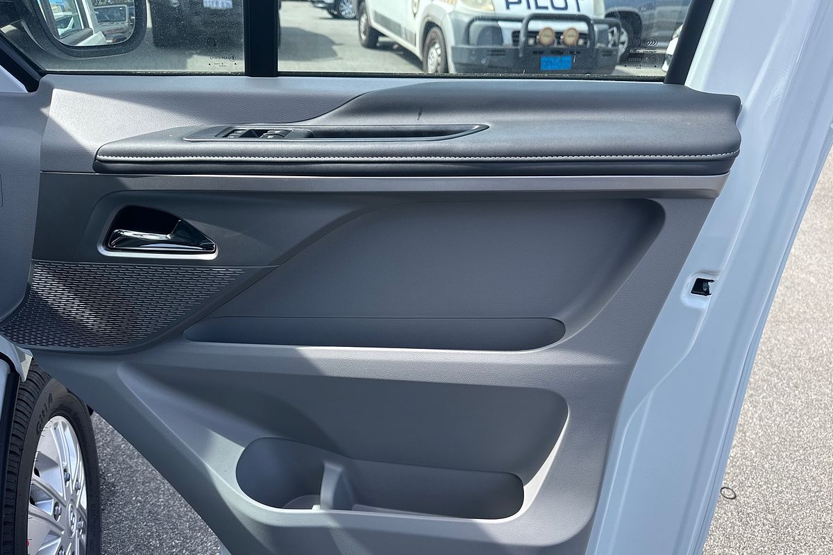 2025 LDV Deliver 7   SWB