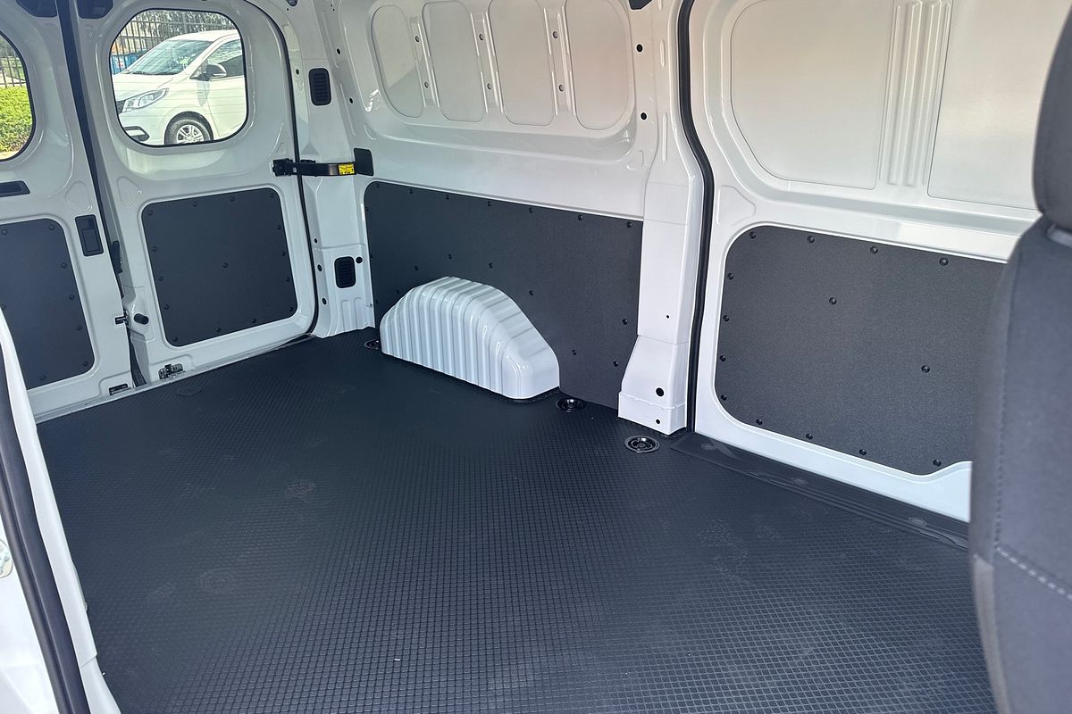 2025 LDV Deliver 7   SWB