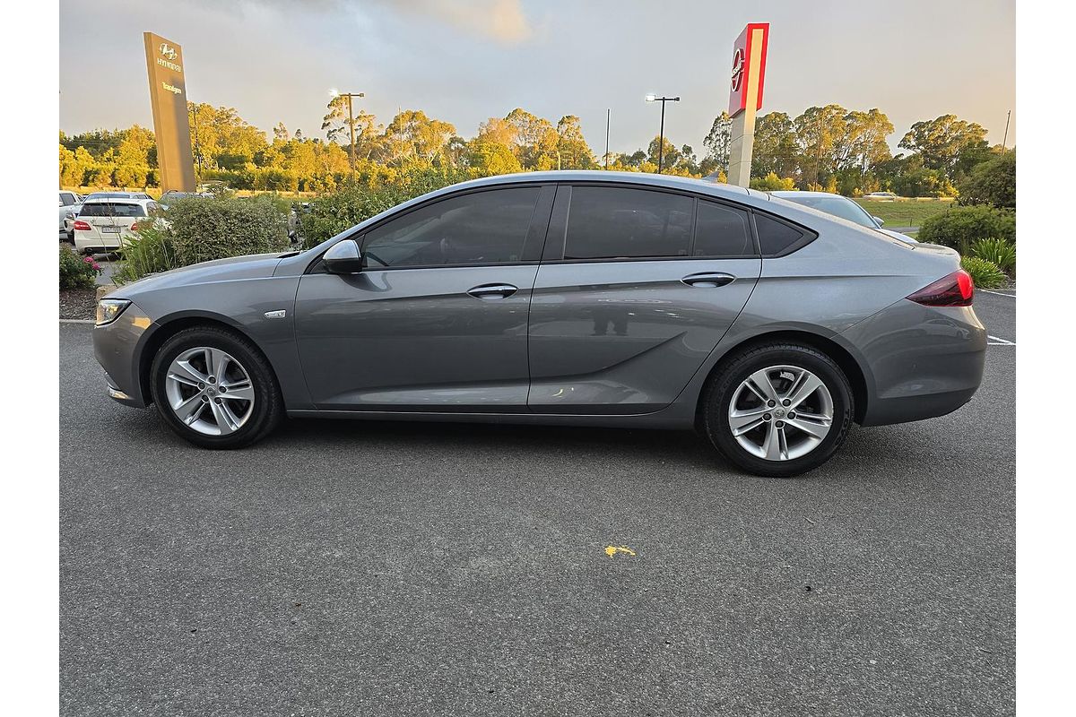 2020 Holden Commodore LT ZB