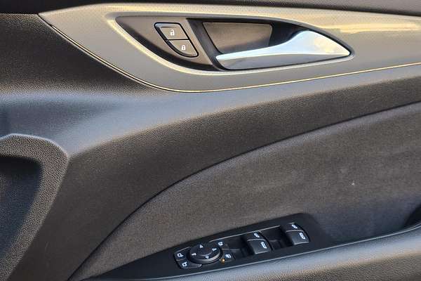 2020 Holden Commodore LT ZB