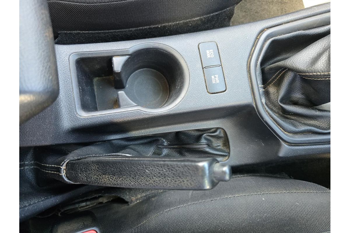 2016 Toyota Hilux SR GUN126R 4X4