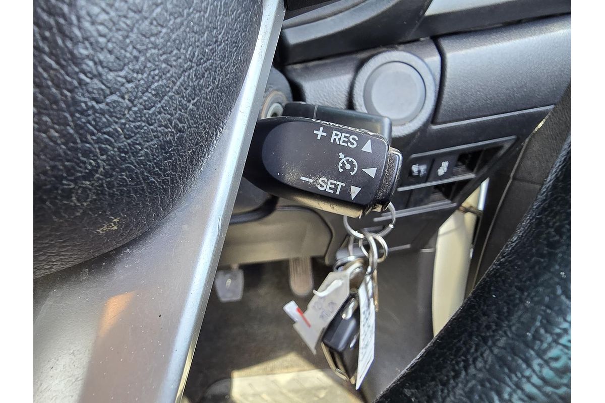 2016 Toyota Hilux SR GUN126R 4X4