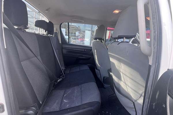 2017 Toyota Hilux Workmate GUN125R 4X4