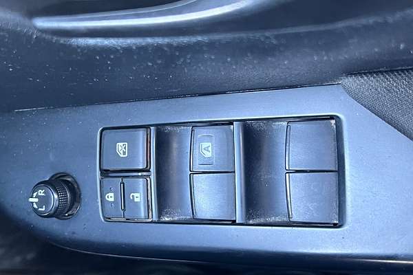 2017 Toyota Hilux Workmate GUN125R 4X4