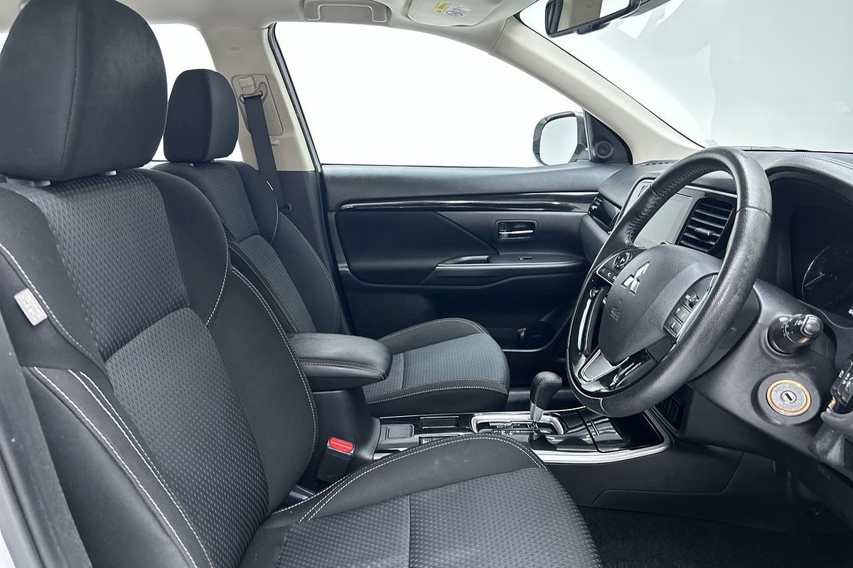 2018 Mitsubishi Outlander ES ADAS ZL