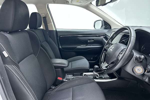2018 Mitsubishi Outlander ES ADAS ZL