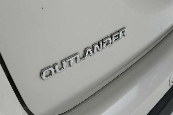2018 Mitsubishi Outlander ES ADAS ZL