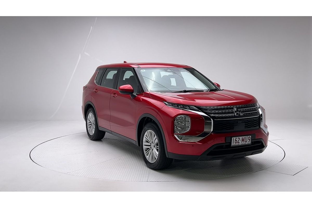 2023 Mitsubishi Outlander LS ZM
