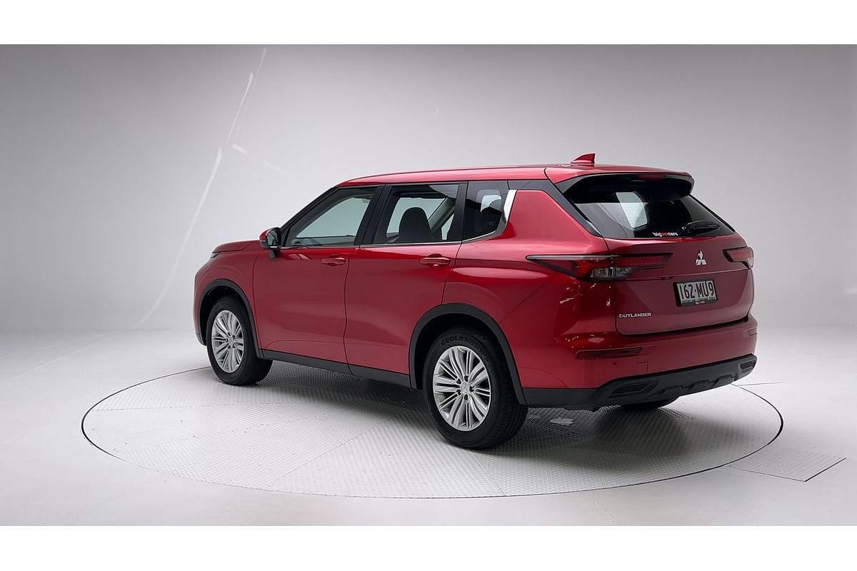 2023 Mitsubishi Outlander LS ZM