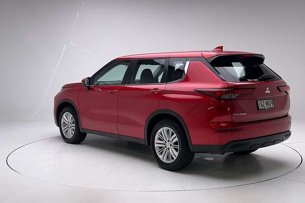 2023 Mitsubishi Outlander LS ZM