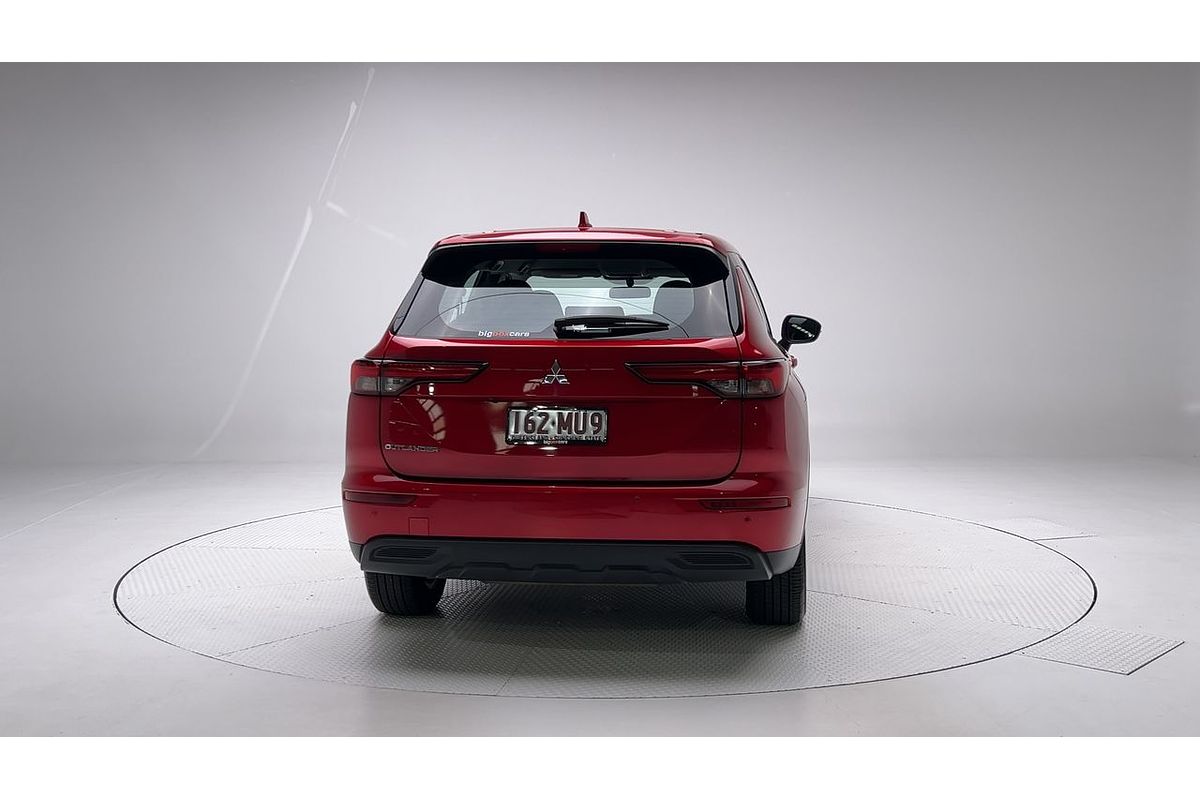 2023 Mitsubishi Outlander LS ZM