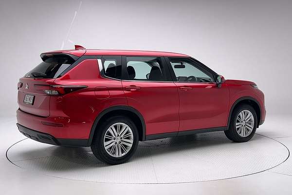 2023 Mitsubishi Outlander LS ZM
