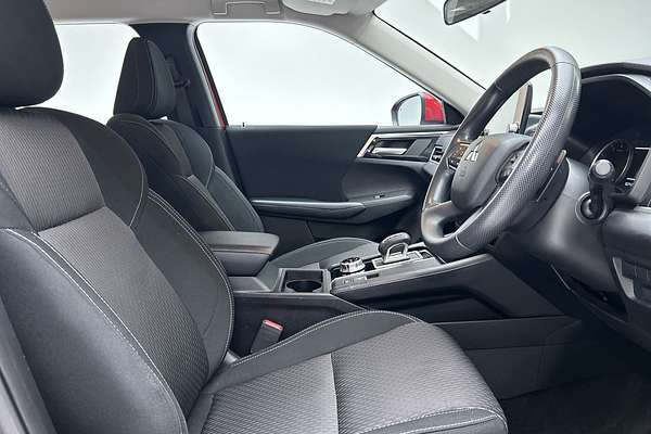 2023 Mitsubishi Outlander LS ZM