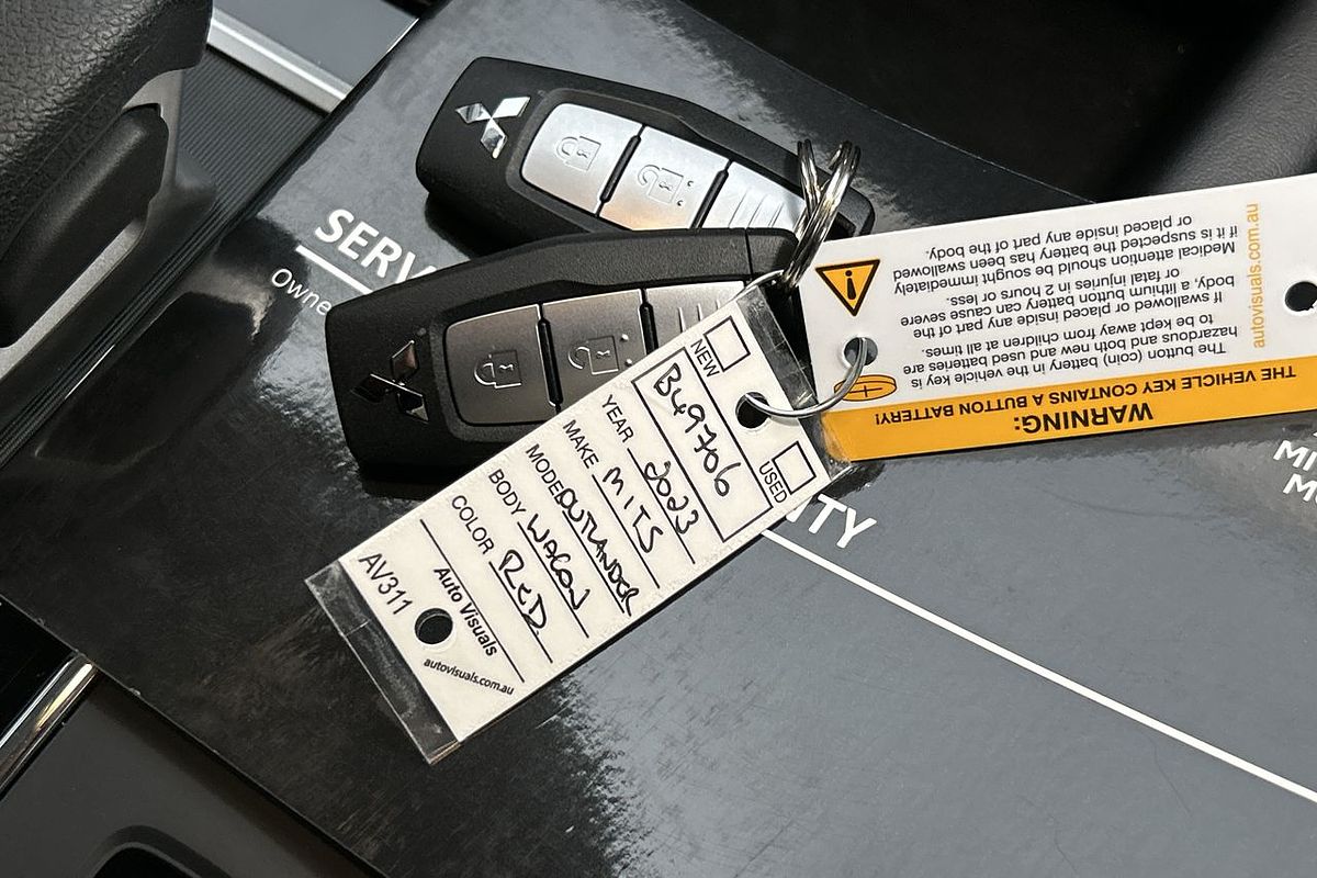2023 Mitsubishi Outlander LS ZM