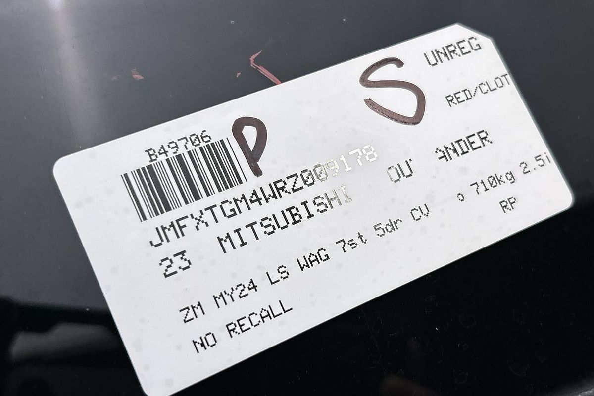2023 Mitsubishi Outlander LS ZM