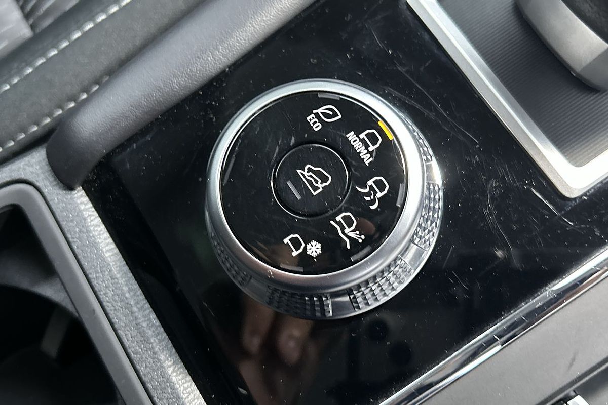 2023 Mitsubishi Outlander ES ZM