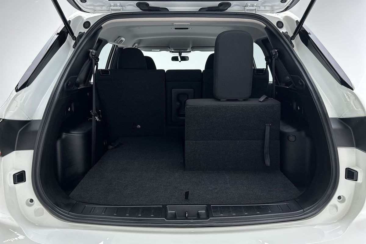 2023 Mitsubishi Outlander ES ZM