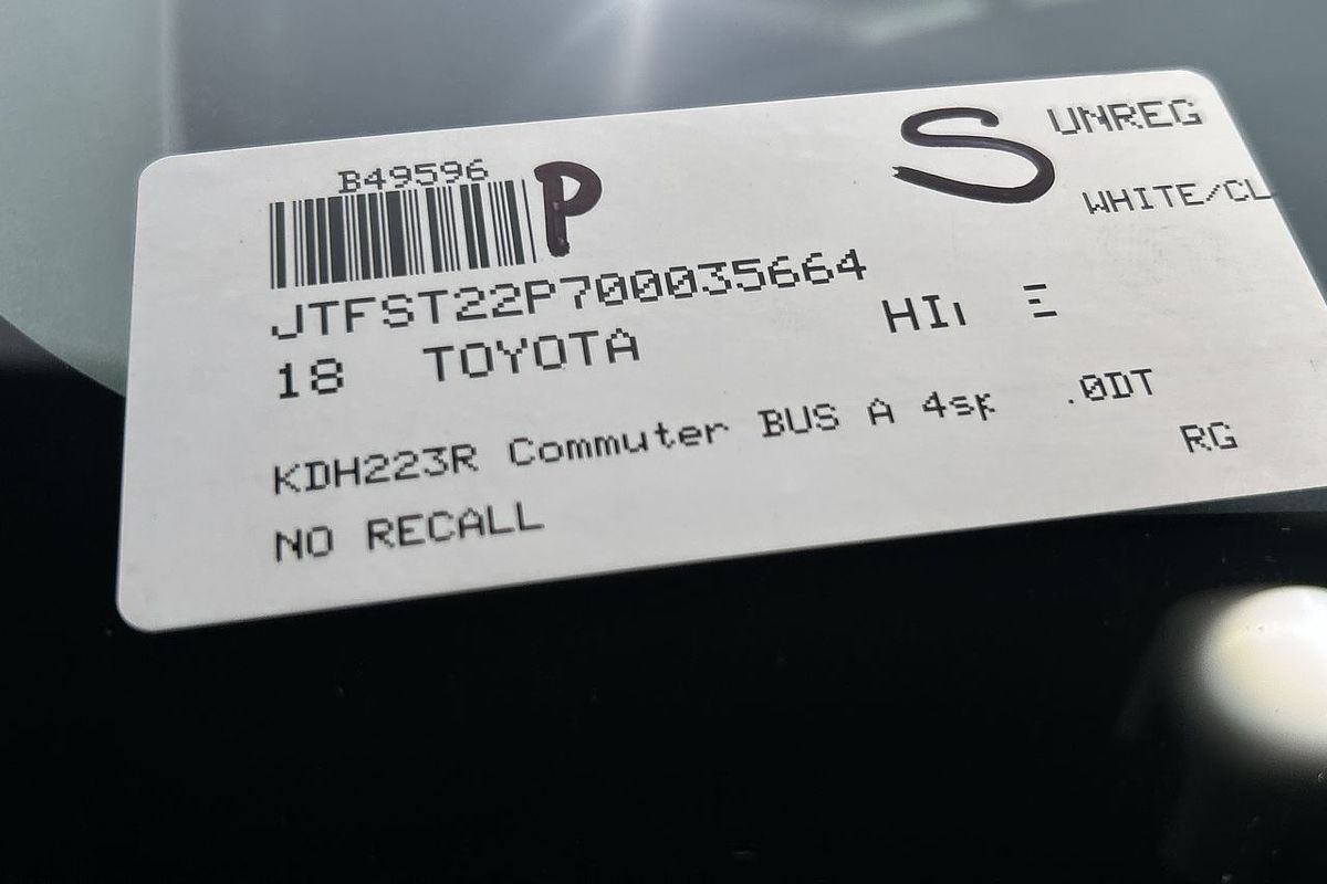 2018 Toyota Hiace Commuter KDH223R