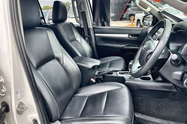 2021 Toyota Hilux SR5 GUN126R