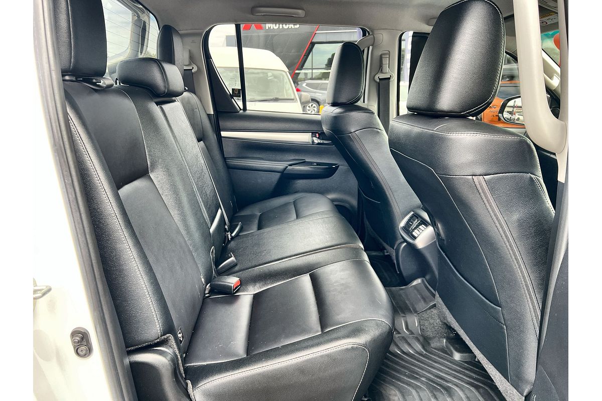 2021 Toyota Hilux SR5 GUN126R
