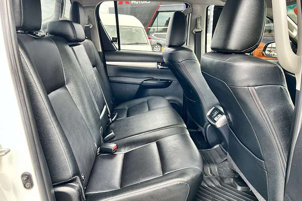 2021 Toyota Hilux SR5 GUN126R