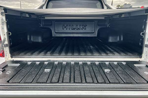 2021 Toyota Hilux SR5 GUN126R
