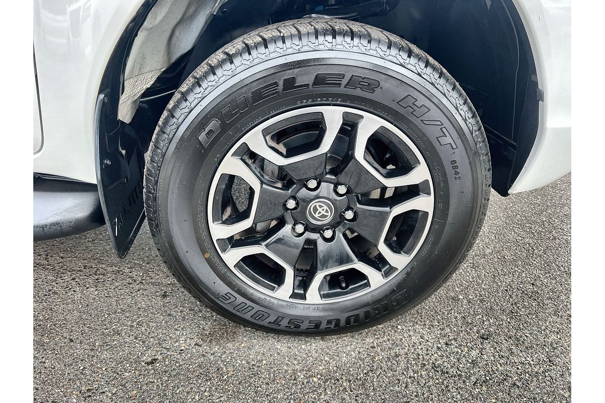 2020 Toyota Hilux SR5 GUN126R 4X4