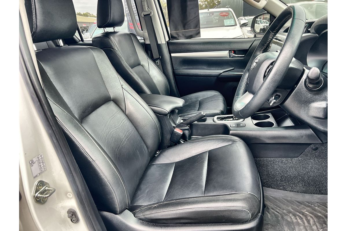 2020 Toyota Hilux SR5 GUN126R 4X4