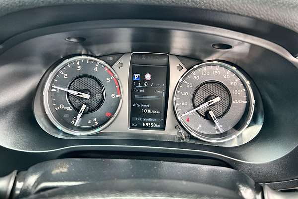 2020 Toyota Hilux SR5 GUN126R 4X4