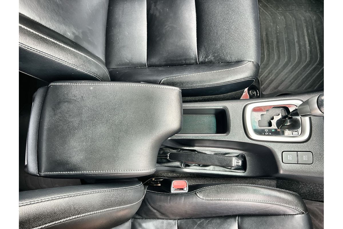 2020 Toyota Hilux SR5 GUN126R 4X4
