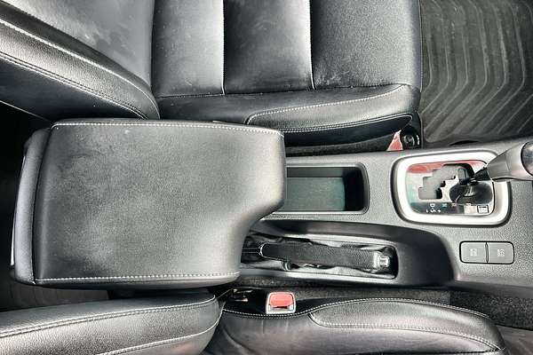 2020 Toyota Hilux SR5 GUN126R 4X4